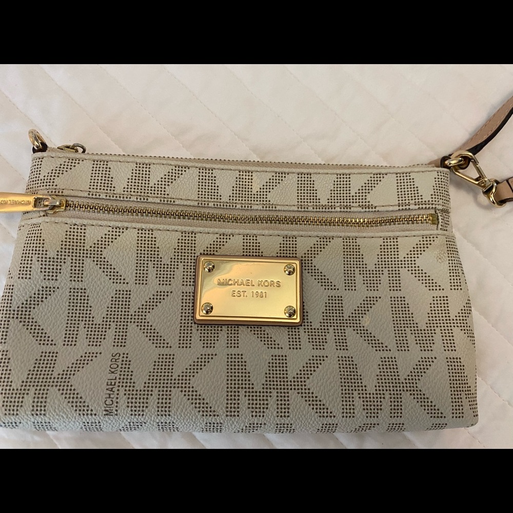 Michael Kors Logo Wristlet